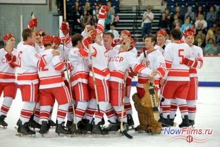 В Китае раскупили все билеты на премьеру фильма "Легенда № 17" В Китае раскупили все билеты на премьеру фильма "Легенда № 17"