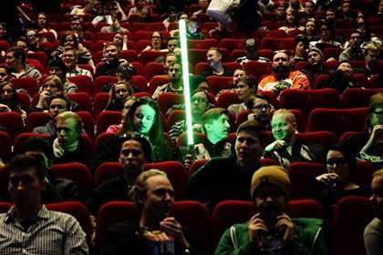 «Звёздные войны 7» бьют рекорды в первый же день проката «Звёздные войны 7» бьют рекорды в первый же день проката