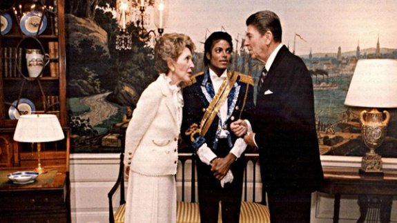 Почему звёзды Голливуда агитировали против Трампа Почему звёзды Голливуда агитировали против Трампа