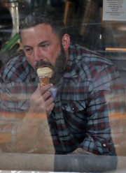 За что любили и ненавидели исполнителей роли Бэтмена За что любили и ненавидели исполнителей роли Бэтмена